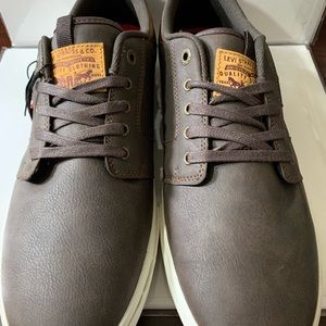 Mens shoes